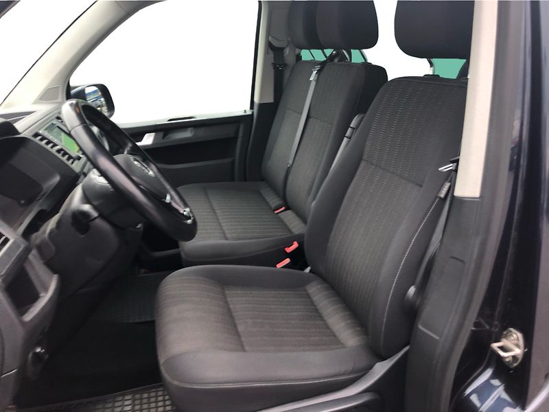 Volkswagen Caravelle 2.0 TDI LONG  9 míst - fotka 11 z 29