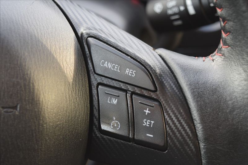 Mazda 3 2,0 SKYACTIV-G 88KW ALU NAVI - fotka 29 z 43