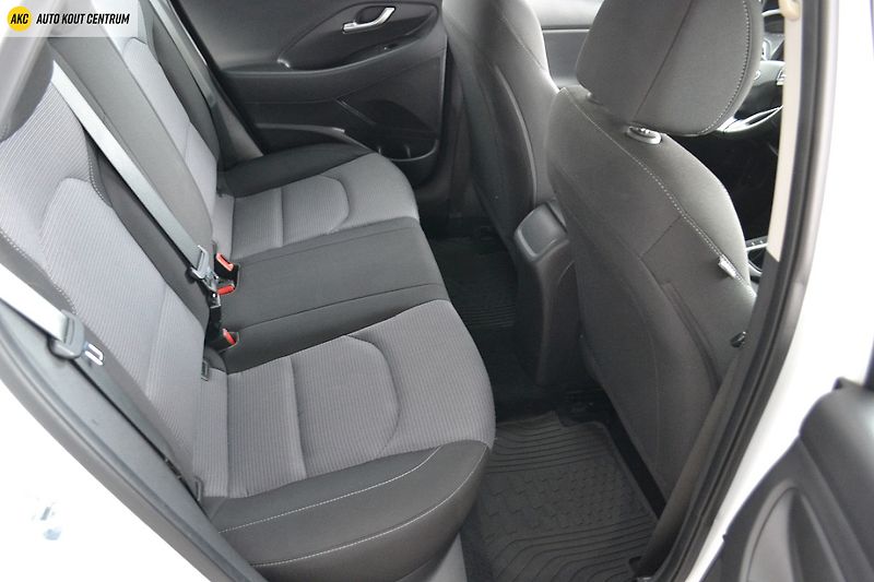Hyundai i30 WG 1,5I MT COMFORT ALU16 - fotka 14 z 44