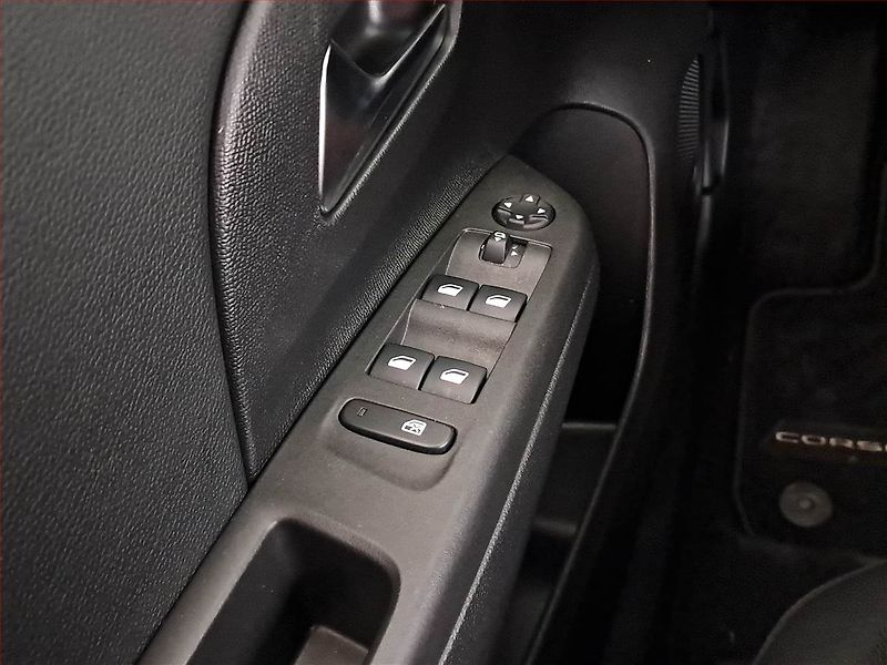 Opel Corsa (2021) GS-Line 50 kWh, SoH 90% - fotka 18 z 19