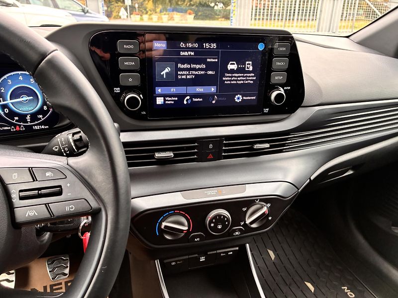 Hyundai Bayon 1.2i 62kW PLAY ČR REZERVACE - fotka 22 z 31