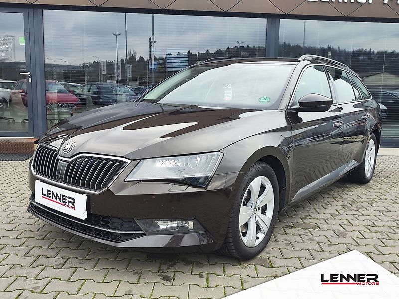 Škoda Superb 2.0 TDI/110kW Ambition Plus DS - fotka 1 z 33