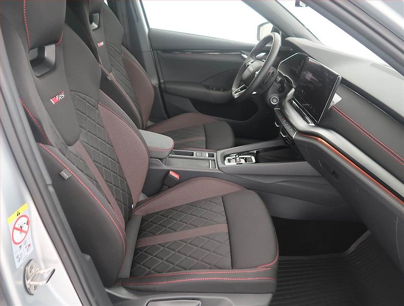 Škoda Octavia (2025) RS 2.0 TSI - fotka 9 z 16