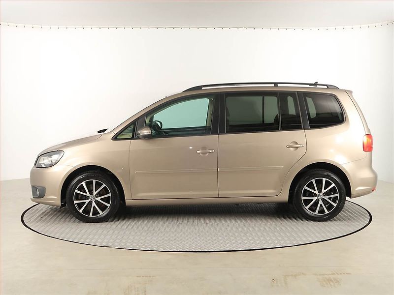 Volkswagen Touran (2012) 2.0 TDI, Navi, Bi-Xenony - fotka 3 z 17
