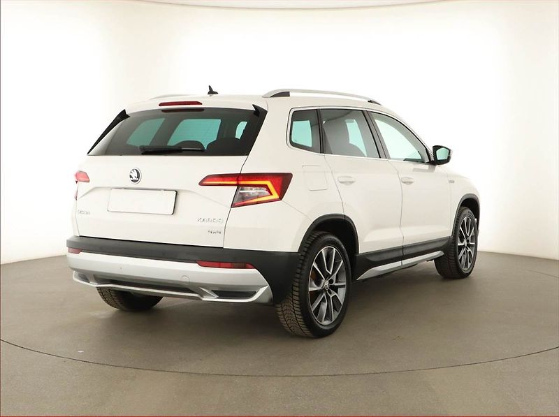 Škoda Karoq (2019) Scout 2.0 TDI, 4X4, ČR,1.maj - fotka 5 z 14