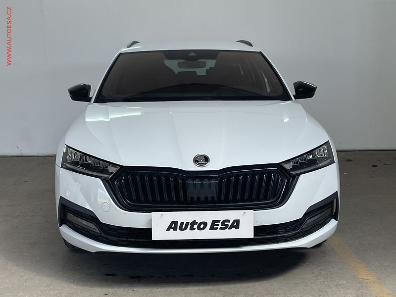 Škoda Octavia (2022) 1.5TSi, ČR, Style, LED, park - fotka 2 z 17