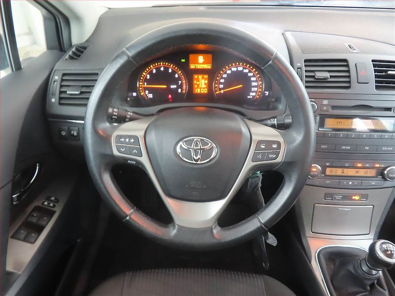 Toyota Avensis (2009) 1.8 Valvematic, ČR,1.maj - fotka 15 z 16