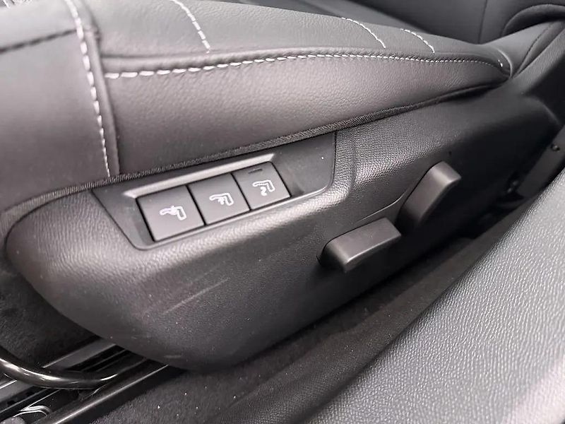 Citroën ë-C4 X 100kW 50kWh SHINE Panorama DPH - fotka 4 z 10