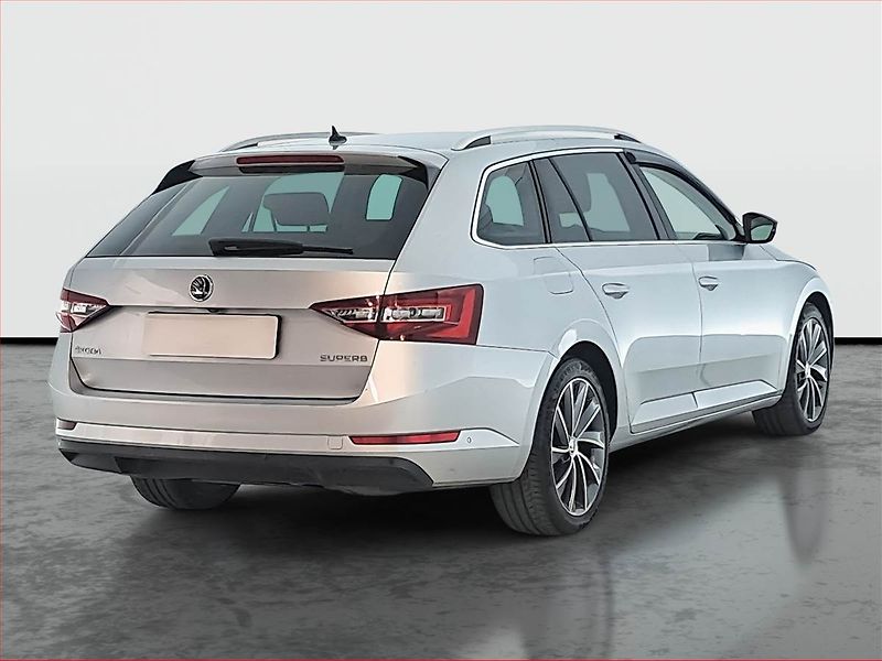 Škoda Superb (2016) 2.0 TDI, Automat, Kůže, Navi - fotka 5 z 26