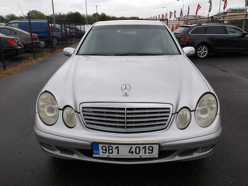 Mercedes-Benz Třídy E 2,2CDi - fotka 6 z 24