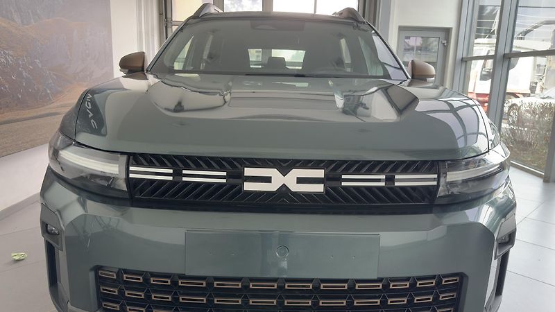Dacia Bigster (2026) Extreme Hybrid-G 150 4x4 - fotka 5 z 34