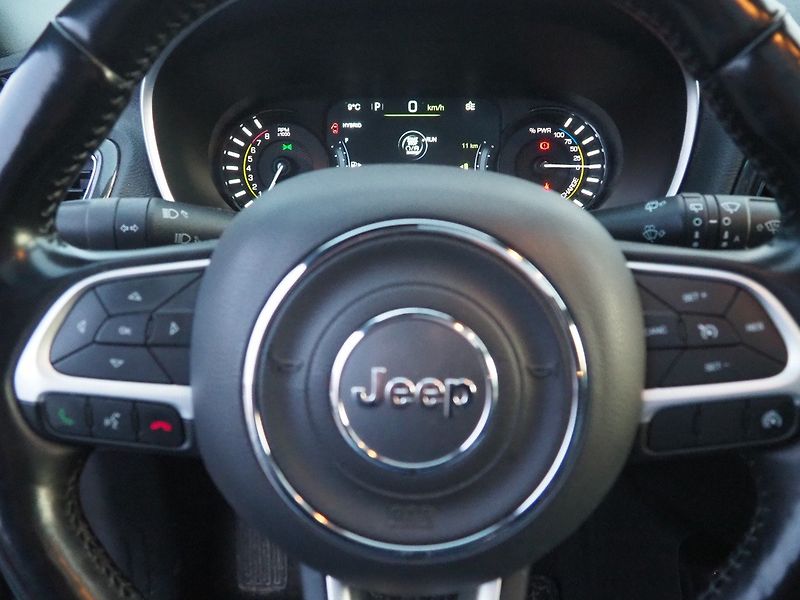 Jeep Compass (2021) 1.3iPHEV 4Xe 177kW S AT,PANO - fotka 24 z 36