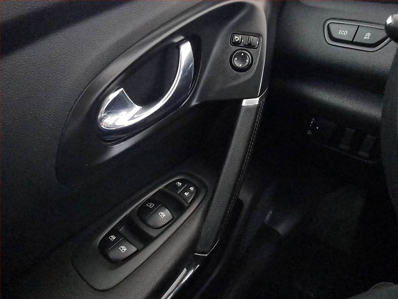 Renault Kadjar (2017) 1.2 TCe, ČR,1.maj, Kůže, Navi - fotka 18 z 18