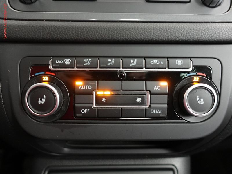 Volkswagen Tiguan (2012) 1.4TSi, Spoert, bixen, panor - fotka 16 z 22