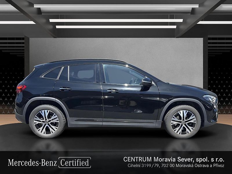 Mercedes-Benz GLA 200d 4MATIC - fotka 6 z 16