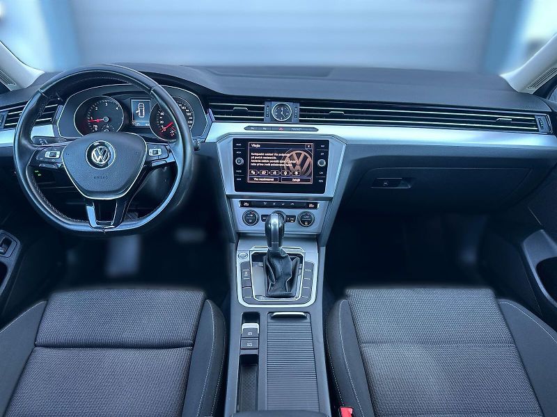 Volkswagen Passat (2018) Variant 2.0 TDI DSG Comfortlin - fotka 5 z 27