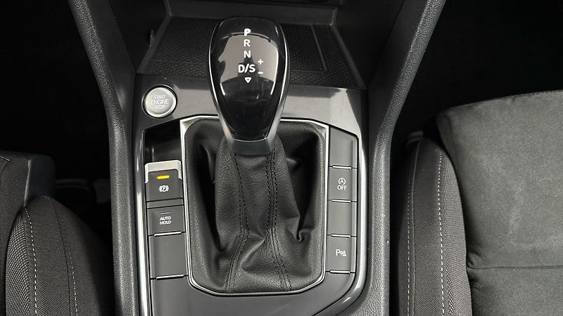 Volkswagen Tiguan Allspace 2.0 TDI DSG Life - fotka 24 z 29