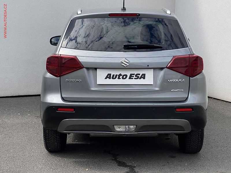 Suzuki Vitara (2019) 1.4BoosterJet 4x4, ČR, AC - fotka 5 z 19