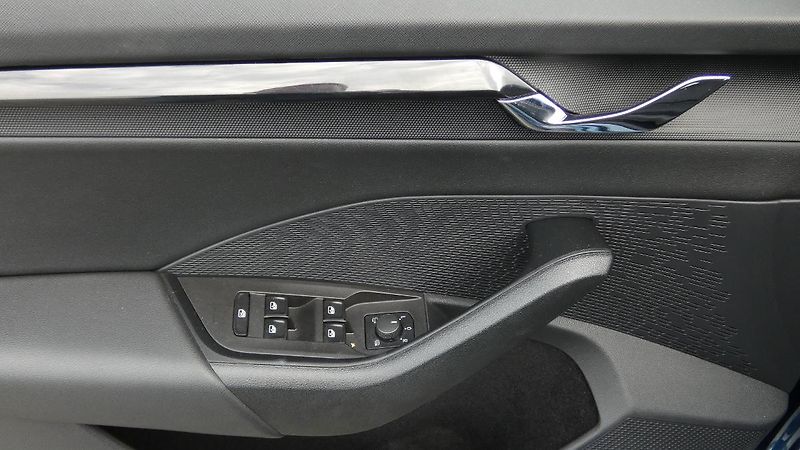 Škoda Octavia 1.5 TGI G-TEC 96kW DSG Ambitio - fotka 9 z 23