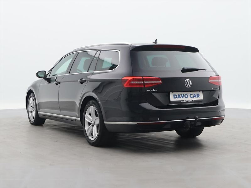 Volkswagen Passat 1,6 TDI Highline Tažné Panoram - fotka 5 z 37