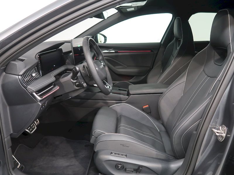 Škoda Superb (2026) SPORTLINE 2.0TDI 142KW 4x4 DSG - fotka 13 z 46