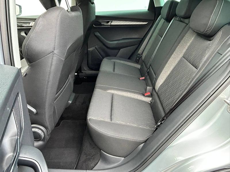 Škoda Karoq (2022) 1.5 TSI 110 kW Tažné Matrix - fotka 10 z 30