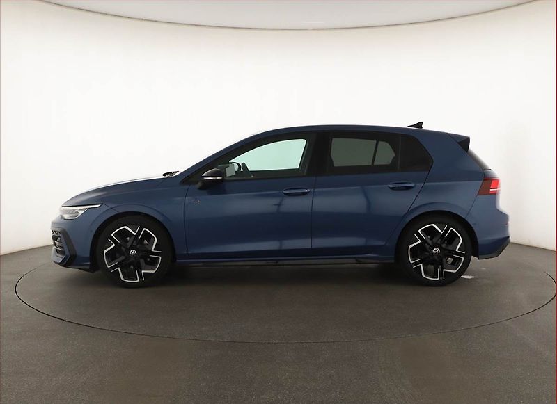 Volkswagen Golf (2025) R-Line 1.5 TSI - fotka 3 z 15