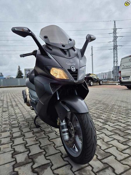 Gilera Nexus 500 (2005) - fotka 12 z 21