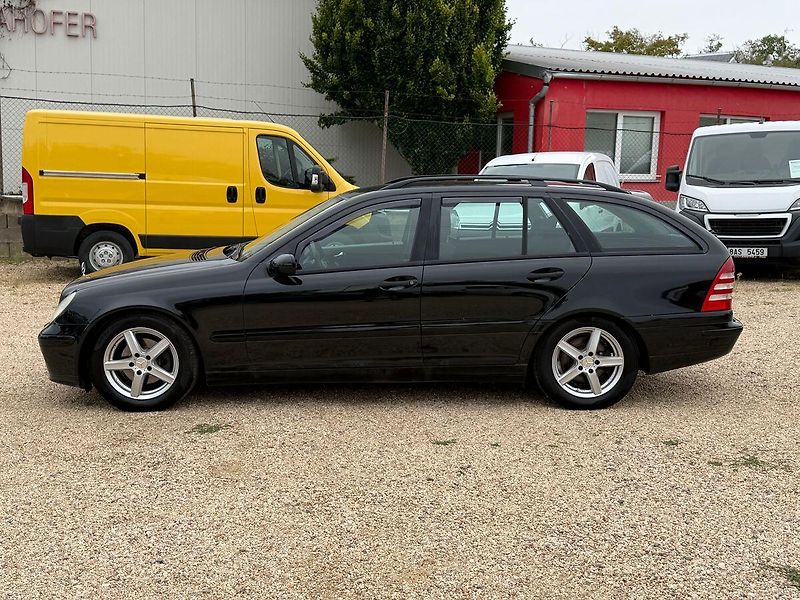 Mercedes-Benz Třídy C C 220 CDI Avantgarde - fotka 2 z 28