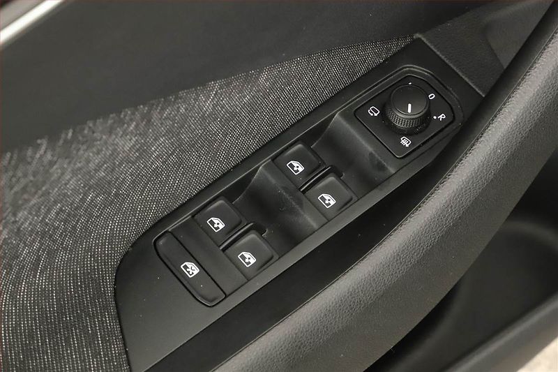 Škoda Kamiq (2023) Style 1.0 TSI - fotka 10 z 15