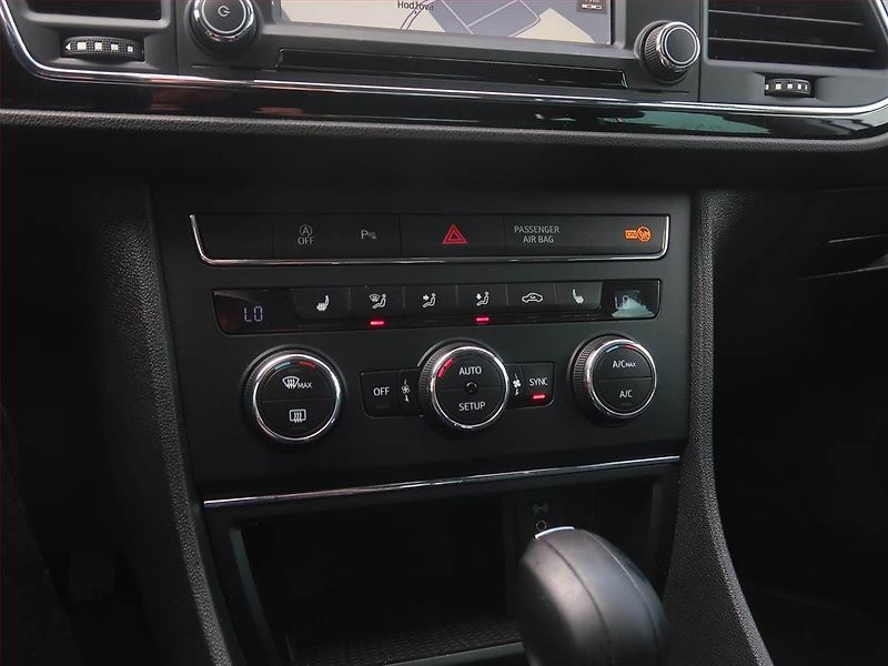 Seat Leon (2016) Style 1.6 TDI, Automat, Navi - fotka 16 z 17