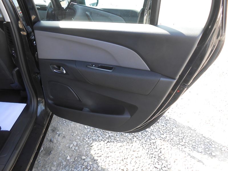 Citroën C4 SpaceTourer NAVI,Tažné, 49500KM!!! - fotka 17 z 34