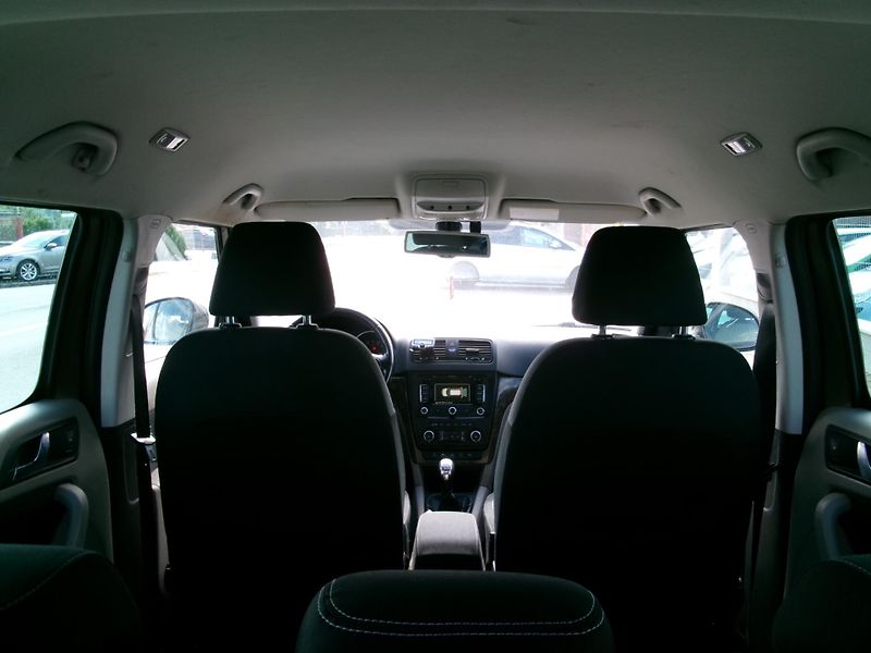 Škoda Yeti (2010) 2,0TDI 4x4 AC BT TEMP VÝHŘEV - fotka 12 z 29