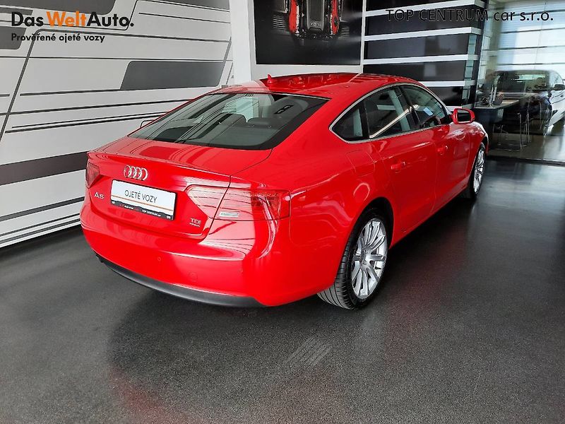 Audi A5 (2012) 2.0 TDI quattro (130kW/177k) - fotka 2 z 26