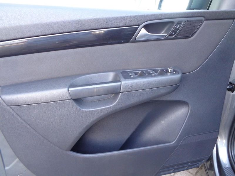Seat Alhambra 2.0 TDI DSG STYLE  7 MÍST 103 - fotka 11 z 28