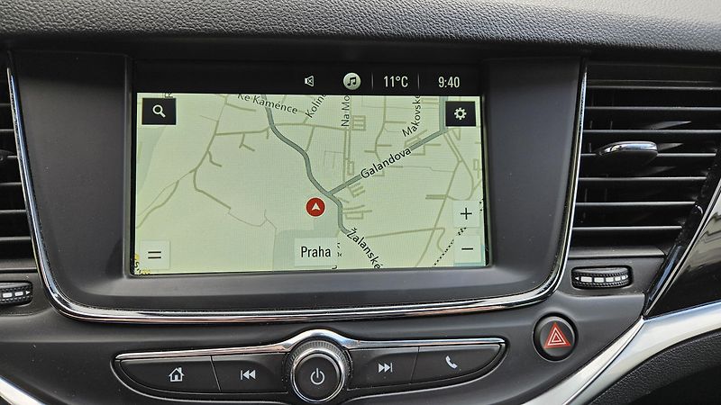 Opel Astra (2021) 1.2i Turbo 81kW  Elegance - fotka 26 z 37