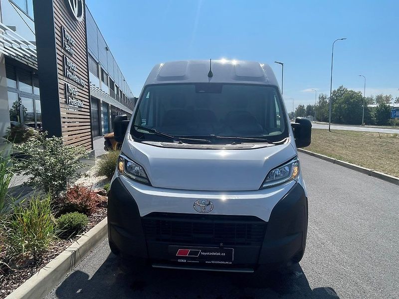 Toyota Proace Max 2.2D 120k 6 MT Life - fotka 9 z 24