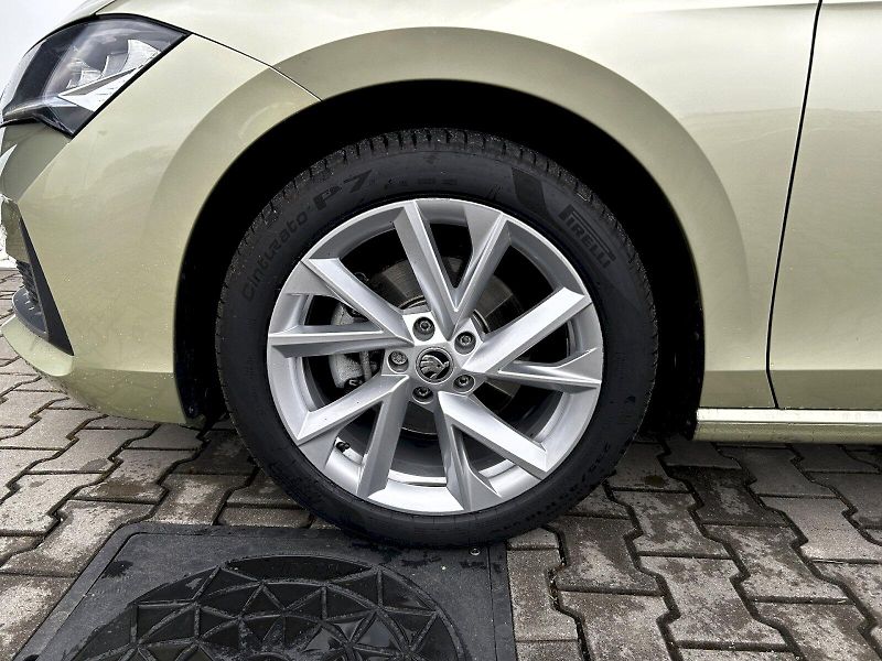 Škoda Superb (2024) 2.0 TDI 110kW DSG Selection - fotka 33 z 35