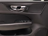 Volvo V60 D3 MOMENTUM AUT - náhled 28