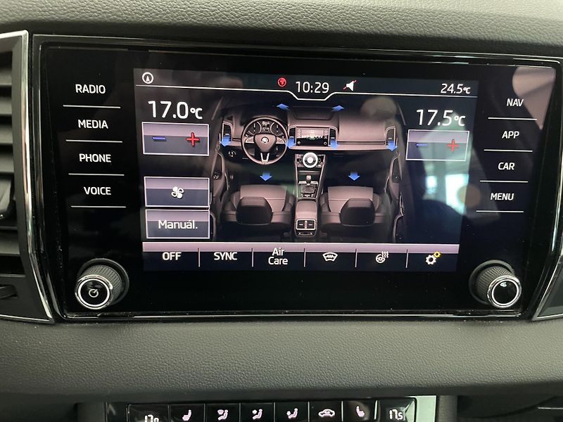 Škoda Karoq 2.0 TDi 4x4 DSG ČR NAVI ACC  - fotka 26 z 30