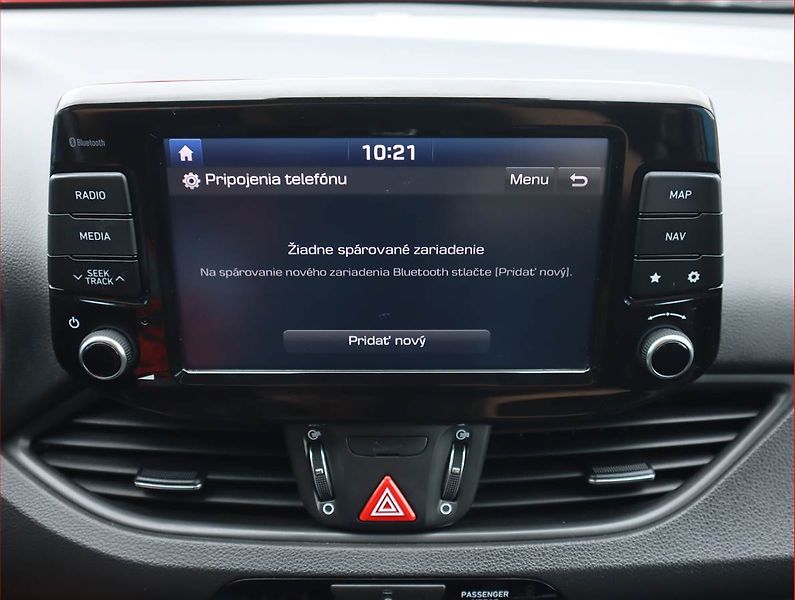 Hyundai i30 (2018) 1.6 CRDi, Automat, Serv.kniha - fotka 19 z 23