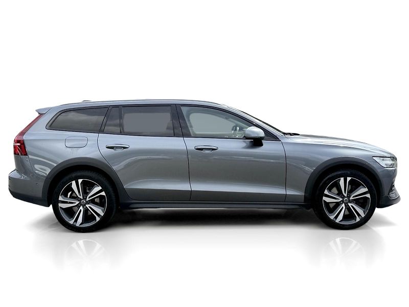 Volvo V60 CC D4 AWD // B&W // REZERVACE - fotka 6 z 44