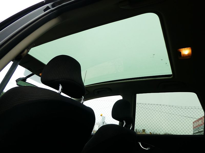 Honda Jazz (2012) 1.4i 73kW*Automat*Panorama* - fotka 29 z 32