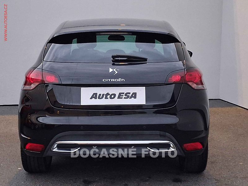Citroën DS4 (2014) 1.6 VTi, Sport Chic, +kola - fotka 5 z 17