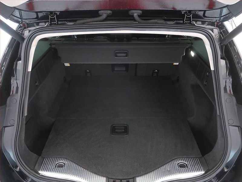 Ford Mondeo (2016) Titanium 2.0 TDCI, 4X4 - fotka 13 z 18