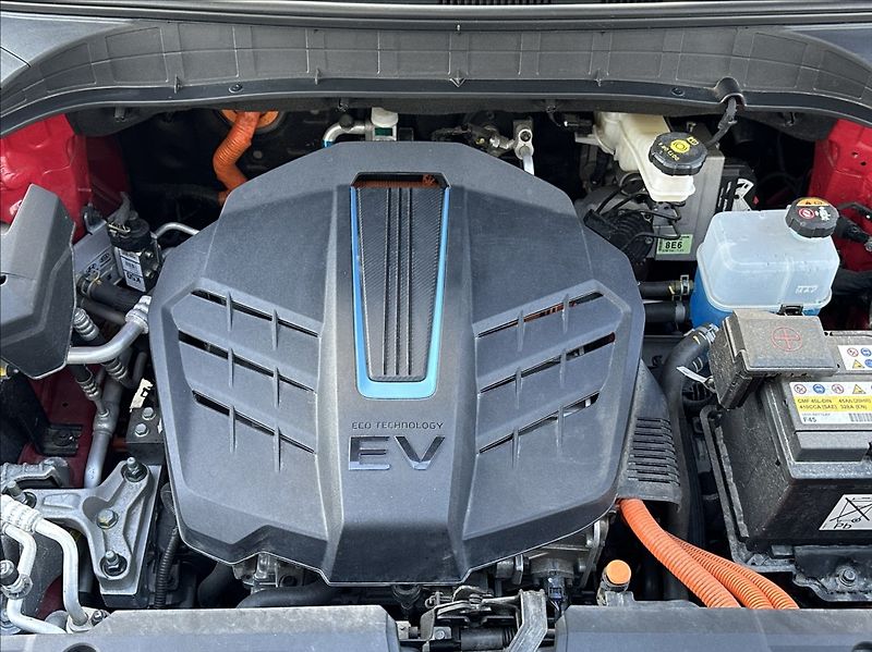 Hyundai Kona 0,0 204PS  electric CZ Edition - fotka 49 z 57