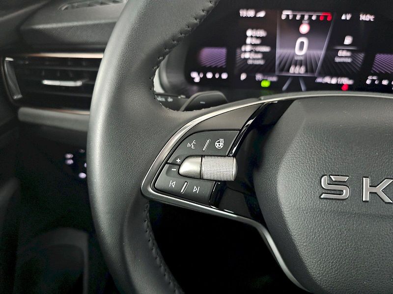 Škoda Kamiq (2025) 1.0TSI 85kW TOP Selection DSG - fotka 9 z 33