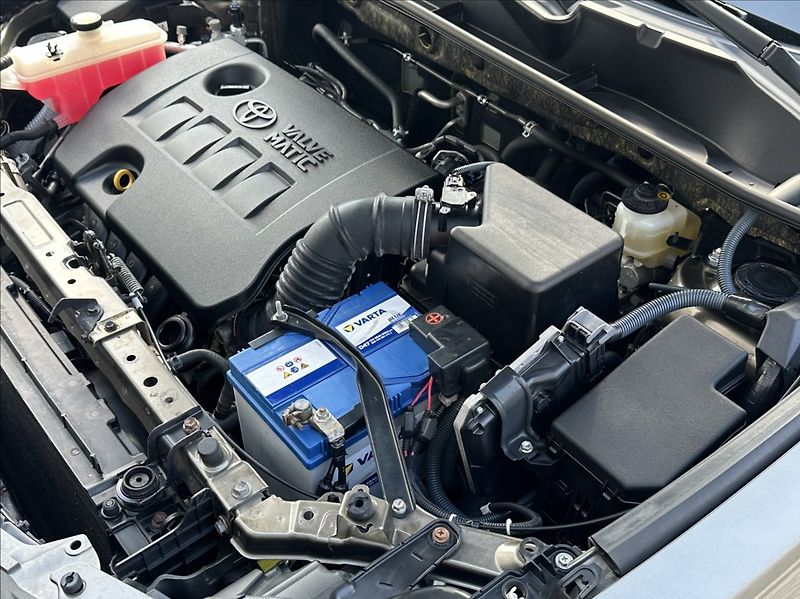 Toyota RAV4 2,0 158PS  Life A/T 4x4 - fotka 45 z 51