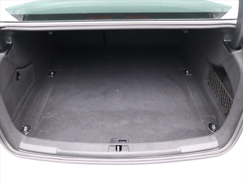 Audi A6 3.0 TDI 200kW Quattro S-Tronic - fotka 10 z 28