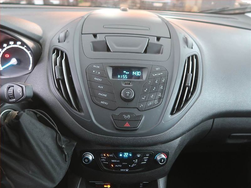 Ford Tourneo Courier (2017) Trend 1.0 EcoBoost, 5Míst, ČR - fotka 12 z 16